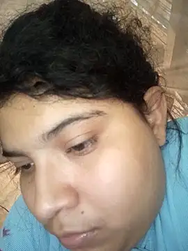 Rousse uwu online show from 02-12-26, 04:57