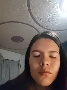 Krolaykate online show from 12-16-25, 10:09