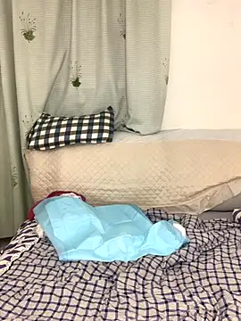 Bess-baby online show from 12-16-25, 02:00