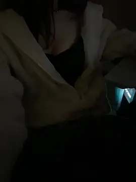 Snapshot of ddbb0000 chatting on 02-09-26, 01:37 ddbb0000 online show from 02-09-26, 01:37