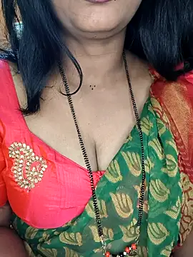 Snapshot of Rachu_love chatting on 12-17-25, 03:07 Rachu love online show from 12-17-25, 03:07