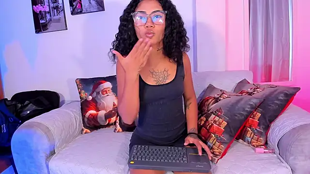 Paulete  W online show from 12-15-25, 01:15