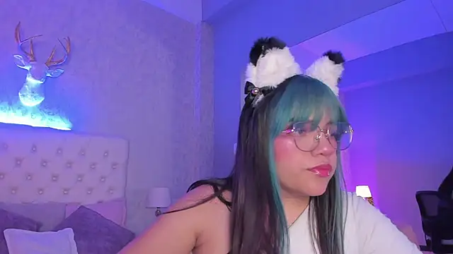 ZoeSkyee  online show from 12-14-25, 02:28