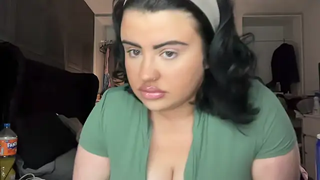 Curvybabesxxo online show from 04-03-26, 11:30