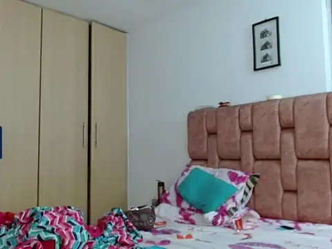 vanessa hot69  online show from 12-14-25, 05:35