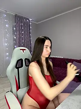 Snapshot of Lina_________ chatting on 01-07-26, 11:18 Lina online show from 01-07-26, 11:18