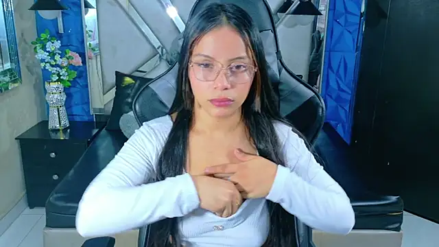 Snapshot of Jenna_Flor chatting on 12-16-25, 10:04 Jenna Flor online show from 12-16-25, 10:04