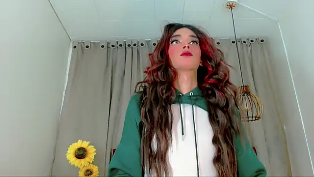 Snapshot of camila_vasquez_ chatting on 12-16-25, 08:36 camila vasquez online show from 12-16-25, 08:36