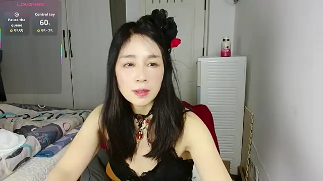 lisaxuexue online show from 12-13-25, 11:43