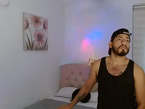 BOYSXL24 online show from 01-12-26, 12:21