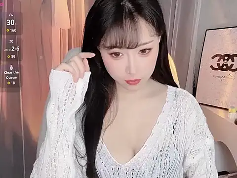 Anna25899 online show from 12-17-25, 01:33