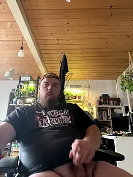 YoursxTruly online show from 01-08-26, 10:39