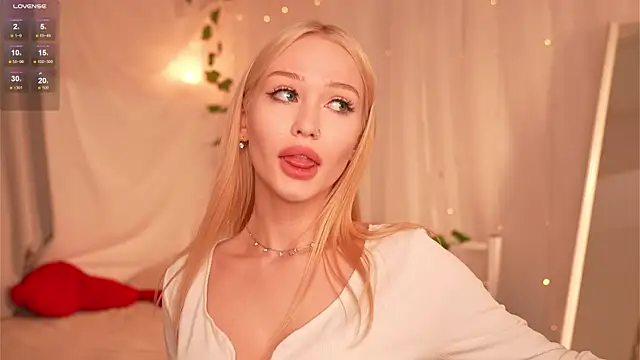 party 4 u online show from 12-18-25, 02:34