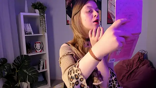 Snapshot of crazysound chatting on 01-11-26, 02:00 crazysound online show from 01-11-26, 02:00