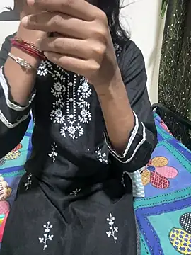 Snapshot of Sexylaiba chatting on 01-14-26, 04:34 Sexylaiba online show from 01-14-26, 04:34