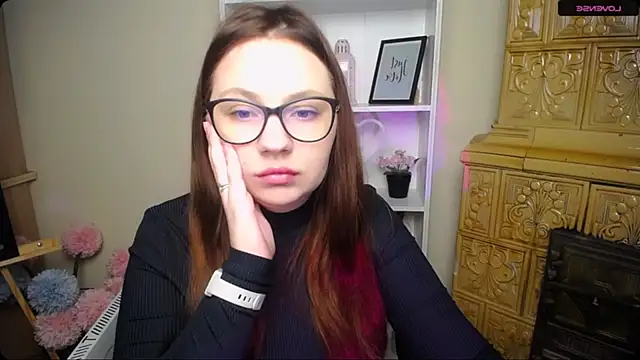 LiliaErmi online show from 12-17-25, 05:57