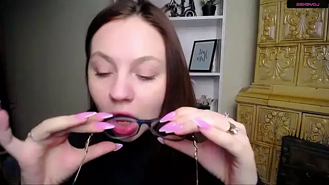 LiliaErmi online show from 01-10-26, 05:53