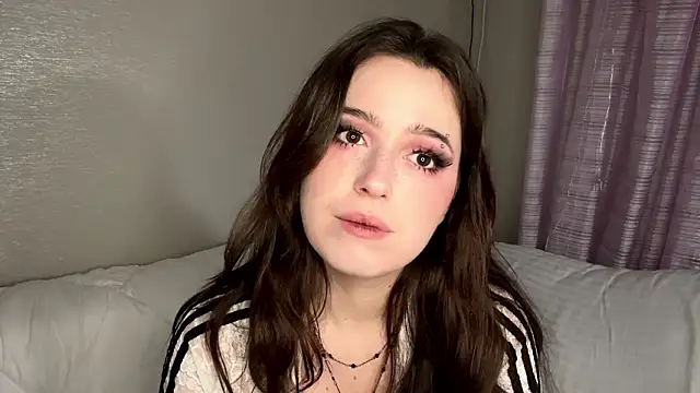 Freya land online show from 02-04-26, 03:51