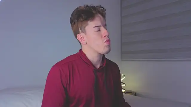 maxxcooper1 online show from 12-21-25, 05:47