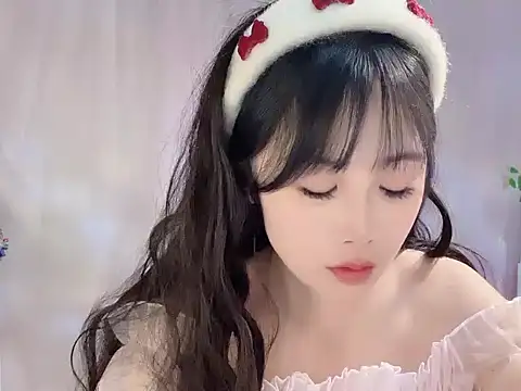 Snapshot of Pinkgirl520 chatting on 12-22-25, 01:57 Pinkgirl520 online show from 12-22-25, 01:57