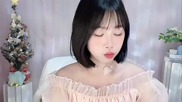 Snapshot of Pinkgirl520 chatting on 01-17-26, 11:26 Pinkgirl520 online show from 01-17-26, 11:26