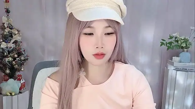 Snapshot of Pinkgirl520 chatting on 02-02-26, 02:16 Pinkgirl520 online show from 02-02-26, 02:16