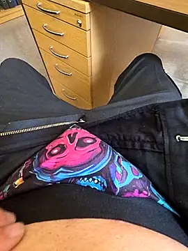 Snapshot of abmelken chatting on 04-06-26, 12:28 abmelken online show from 04-06-26, 12:28