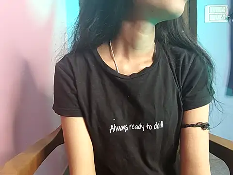 Maira 00 online show from 12-16-25, 06:51