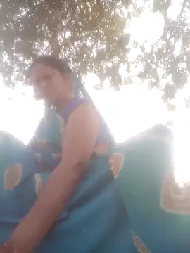 Snapshot of Pinki_rajak chatting on 02-05-26, 05:45 Pinki rajak online show from 02-05-26, 05:45