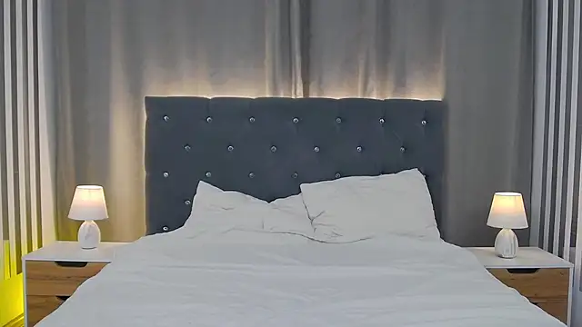 AmeliStark online show from 12-15-25, 04:06