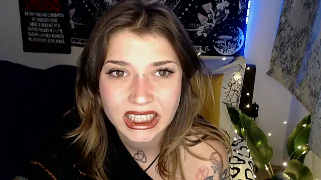 AlienforTwenty online show from 02-20-26, 01:44