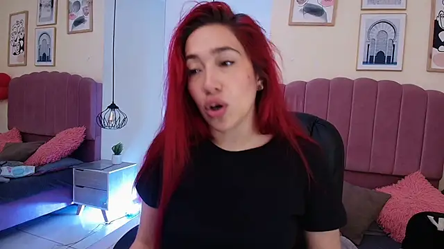 Snapshot of Celestee15_ chatting on 04-08-26, 11:21 Celestee15 online show from 04-08-26, 11:21