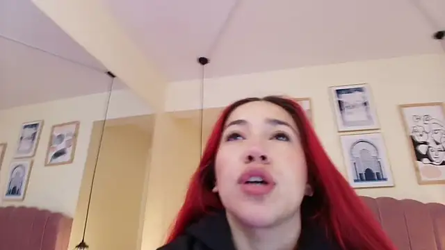 Snapshot of Celestee15_ chatting on 04-10-26, 11:15 Celestee15 online show from 04-10-26, 11:15