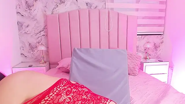 sofia go  online show from 12-15-25, 11:58