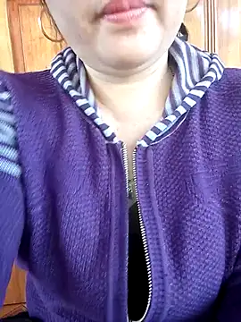 Snapshot of Dianna68 chatting on 01-16-26, 06:28 Dianna68 online show from 01-16-26, 06:28