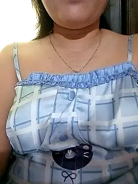 Snapshot of Dianna68 chatting on 03-17-26, 03:44 Dianna68 online show from 03-17-26, 03:44