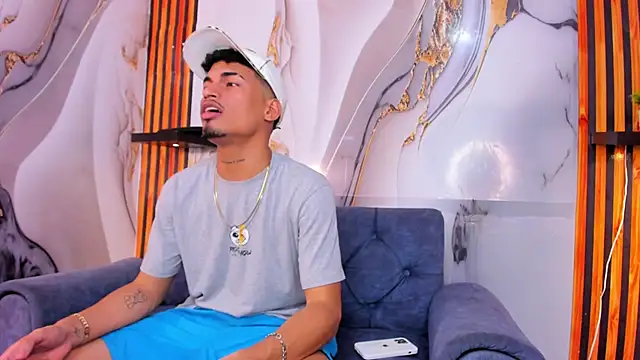 Snapshot of AresDAMM chatting on 12-13-25, 09:09 AresDAMM online show from 12-13-25, 09:09