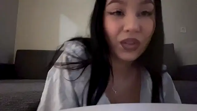 Snapshot of Pleasureforrina chatting on 12-16-25, 02:55 Pleasureforrina online show from 12-16-25, 02:55