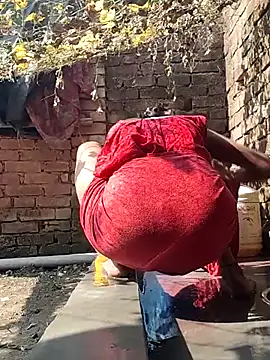 Sweet-rumi online show from 12-15-25, 05:44