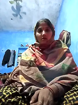 Snapshot of Neha6060 chatting on 12-18-25, 05:52 Neha6060 online show from 12-18-25, 05:52