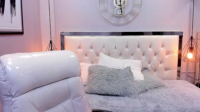 Snapshot of drake_miller7 chatting on 12-16-25, 03:33 drake miller7 online show from 12-16-25, 03:33