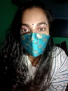 Snapshot of anzel33 chatting on 12-18-25, 04:57 anzel33 online show from 12-18-25, 04:57