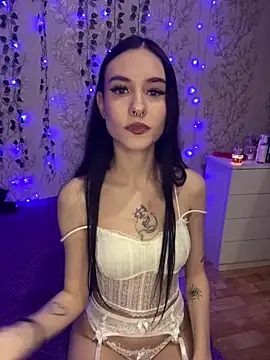 Show Lissa online show from 12-15-25, 05:39