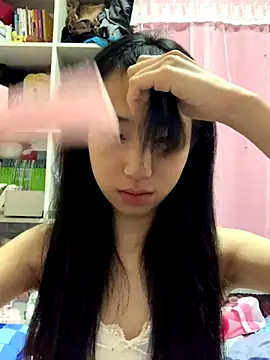 hanhan-oooooo online show from 12-16-25, 04:23