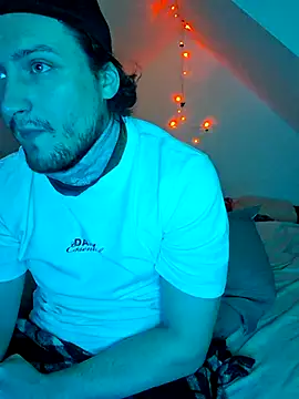 Ghost Pie online show from 12-21-25, 02:46