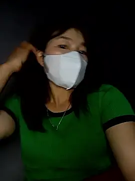 Snapshot of May-Ne chatting on 01-09-26, 01:47 May-Ne online show from 01-09-26, 01:47