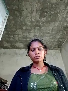 Snapshot of Rinki_malhotra chatting on 12-21-25, 12:01 Rinki malhotra online show from 12-21-25, 12:01