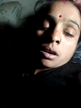 Snapshot of Rinki_malhotra chatting on 01-08-26, 03:47 Rinki malhotra online show from 01-08-26, 03:47