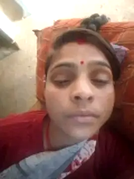 Snapshot of Rinki_malhotra chatting on 02-06-26, 09:12 Rinki malhotra online show from 02-06-26, 09:12