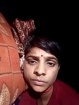 Snapshot of Rinki_malhotra chatting on 02-12-26, 07:53 Rinki malhotra online show from 02-12-26, 07:53